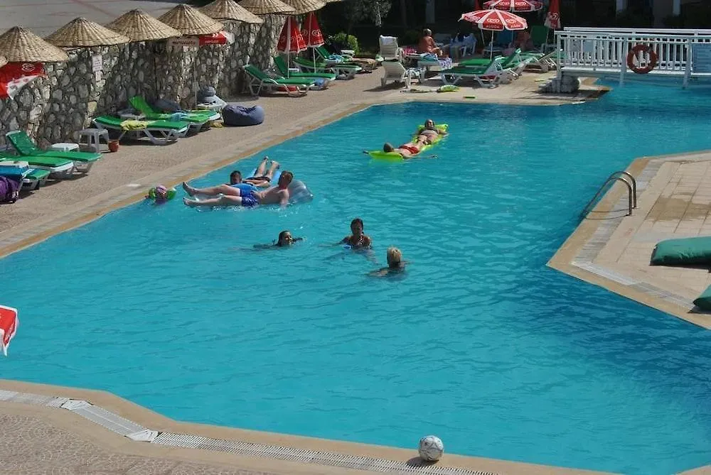 Club Ekinci Palace Icmeler 0*,