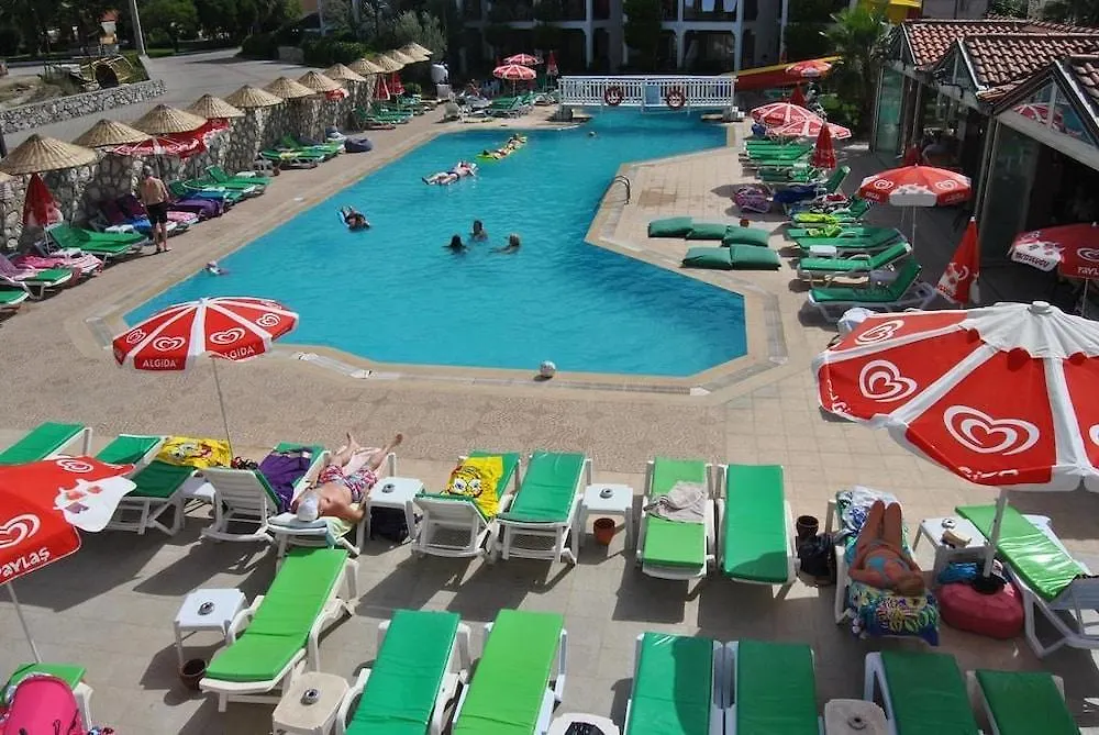 Club Ekinci Palace Icmeler Apartment