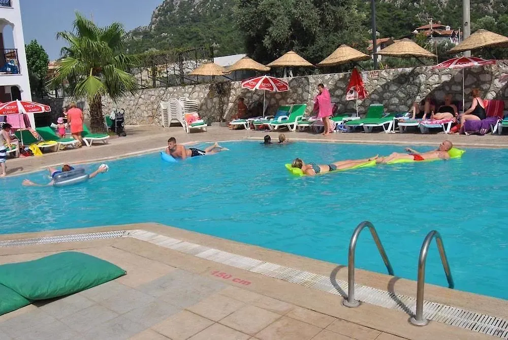 Club Ekinci Palace Icmeler Apartment