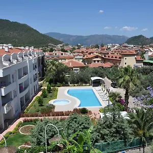 Hotel Celik, Icmeler